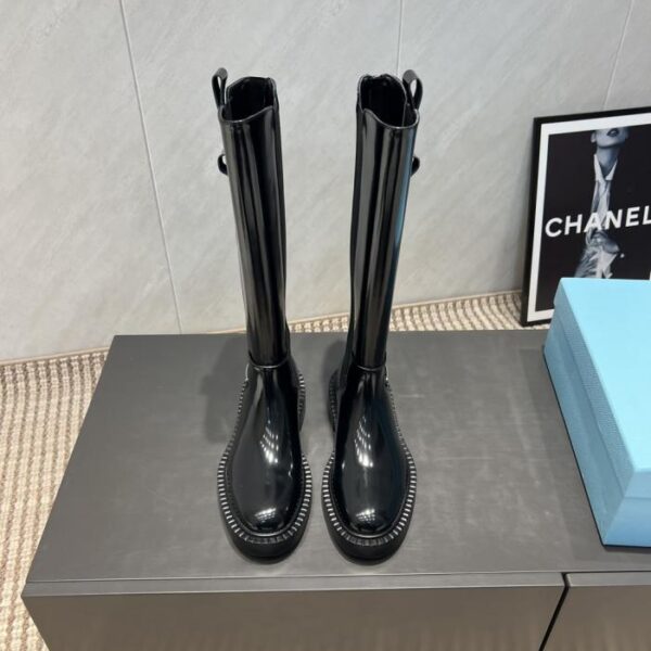 repliche,replica,perfette,siti di,affidabili,migliori siti,dove comprare,1:1,scarpe da ginnastica Versione top PRADA nuovi stivali alti elastici con punta tonda per l’inizio dell’autunno (8UFGR)