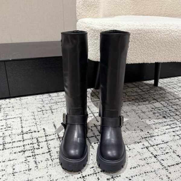 repliche,replica,perfette,siti di,affidabili,migliori siti,dove comprare,1:1,scarpe da ginnastica Versione top degli stivali slip-on classici con logo triangolare di PRADA (6YA2Y)