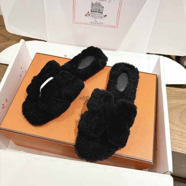 repliche,replica,perfette,siti di,affidabili,migliori siti,dove comprare,1:1,scarpe da ginnastica Pantofole Hermes a Eclair New Fur (ZT413)