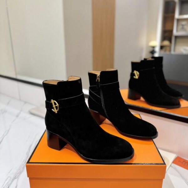 repliche,replica,perfette,siti di,affidabili,migliori siti,dove comprare,1:1,scarpe da ginnastica Stivali da cavaliere con punta tonda e maniche in pelle di vitello Justine di Hermes, modello high-end hot girl (JGJMF)
