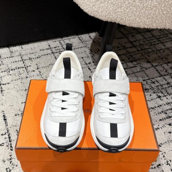 repliche,replica,perfette,siti di,affidabili,migliori siti,dove comprare,1:1,scarpe da ginnastica Sneakers casual con plateau rialzato Hermes Loop di alta gamma (R43L5)