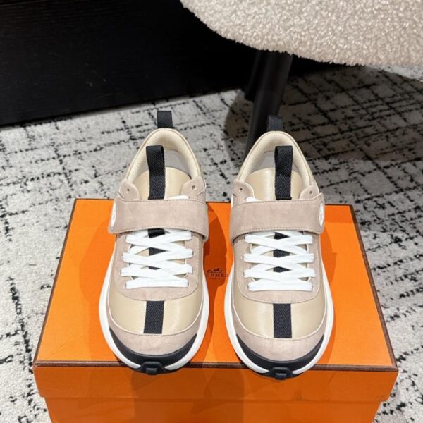 repliche,replica,perfette,siti di,affidabili,migliori siti,dove comprare,1:1,scarpe da ginnastica Sneakers casual con plateau rialzato Hermes Loop di alta gamma (VN0AX)