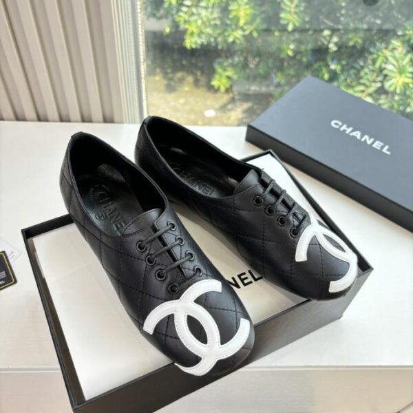repliche,replica,perfette,siti di,affidabili,migliori siti,dove comprare,1:1,scarpe da ginnastica G988 CHANEL Classic Double C Vintage Ballerine Piccole Scarpe in Pelle (ZRAWI)