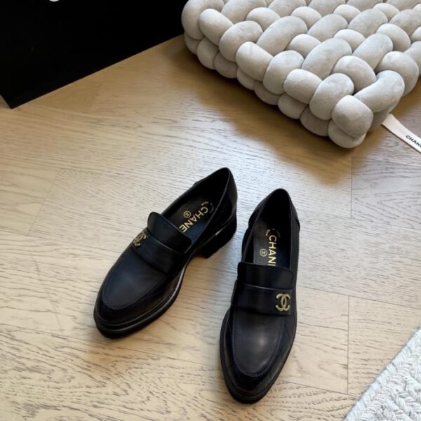 repliche,replica,perfette,siti di,affidabili,migliori siti,dove comprare,1:1,scarpe da ginnastica Mocassini con plateau Chanel autunno/inverno Top Edition (NXEL0)