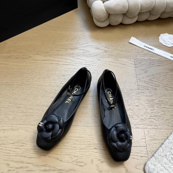 repliche,replica,perfette,siti di,affidabili,migliori siti,dove comprare,1:1,scarpe da ginnastica Scarpe singole Chanel Camellia Primavera/Estate (HC56X)