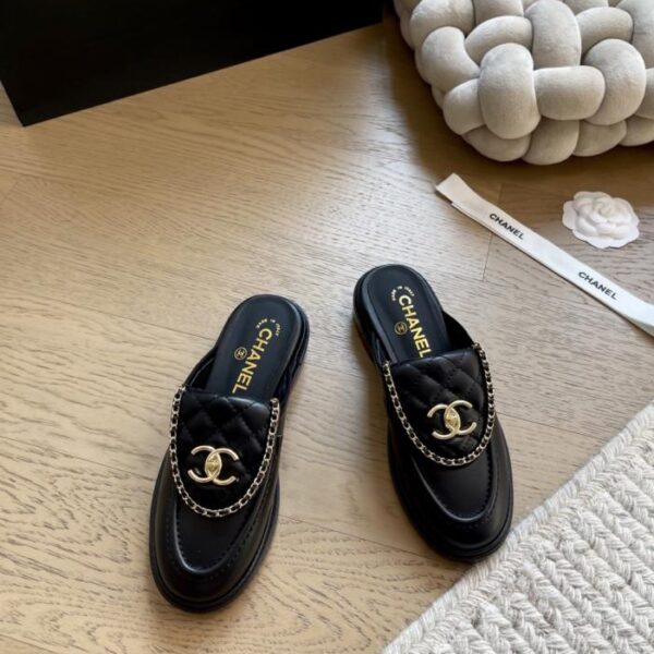 repliche,replica,perfette,siti di,affidabili,migliori siti,dove comprare,1:1,scarpe da ginnastica Mocassini Chanel con fibbia a catena e zaino, versione mezza ciabatte (5X7RV)