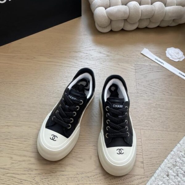 repliche,replica,perfette,siti di,affidabili,migliori siti,dove comprare,1:1,scarpe da ginnastica Le nuove scarpe sportive casual di alta gamma di Chanel (YEMF9)