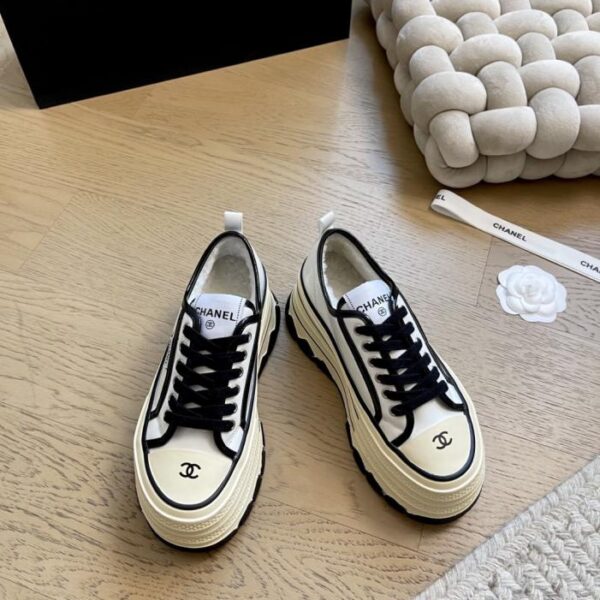 repliche,replica,perfette,siti di,affidabili,migliori siti,dove comprare,1:1,scarpe da ginnastica Scarpe Chanel in biscotto con suola spessa e fodera in lana nuova, versione top (HTKQP)