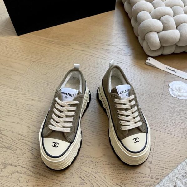 repliche,replica,perfette,siti di,affidabili,migliori siti,dove comprare,1:1,scarpe da ginnastica Scarpe Chanel in biscotto con fodera in lana nuova e suola spessa, versione top (8J2X0)