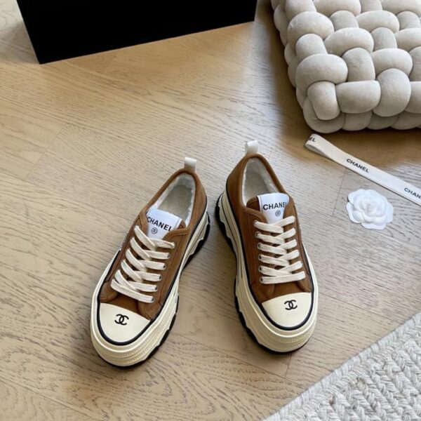 repliche,replica,perfette,siti di,affidabili,migliori siti,dove comprare,1:1,scarpe da ginnastica Scarpe Chanel in biscotto con suola spessa e fodera in lana nuova, versione top (YS7YB)