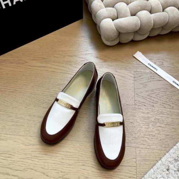 repliche,replica,perfette,siti di,affidabili,migliori siti,dove comprare,1:1,scarpe da ginnastica Mocassini Chanel New Flat Edition (B0OGP)