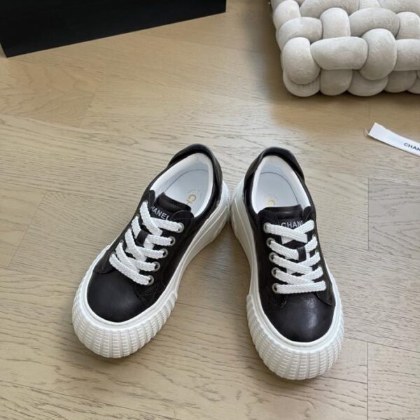 repliche,replica,perfette,siti di,affidabili,migliori siti,dove comprare,1:1,scarpe da ginnastica Le nuove scarpe sportive casual di alta gamma di Chanel (DRV9K)