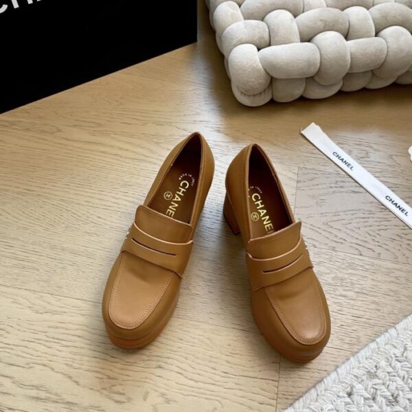 repliche,replica,perfette,siti di,affidabili,migliori siti,dove comprare,1:1,scarpe da ginnastica I nuovi mocassini di Chanel, versione con tacco grosso di alta gamma (EIZEN)
