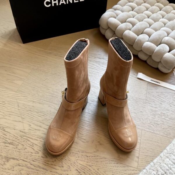 repliche,replica,perfette,siti di,affidabili,migliori siti,dove comprare,1:1,scarpe da ginnastica Stivaletti con tacco grosso Chanel autunno/inverno (8KE7Y)