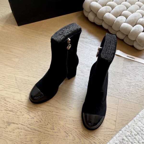 repliche,replica,perfette,siti di,affidabili,migliori siti,dove comprare,1:1,scarpe da ginnastica Stivaletti Chanel con tacco a blocco autunno e inverno (ZAXQ2)