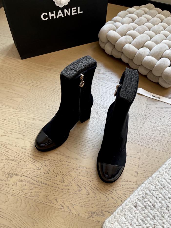 repliche,replica,perfette,siti di,affidabili,migliori siti,dove comprare,1:1,scarpe da ginnastica Stivaletti Chanel con tacco a blocco autunno e inverno (ZAXQ2) repliche,replica,perfette,siti di,affidabili,migliori siti,dove comprare,1:1,scarpe da ginnastica Stivaletti Chanel con tacco a blocco autunno e inverno (ZAXQ2)