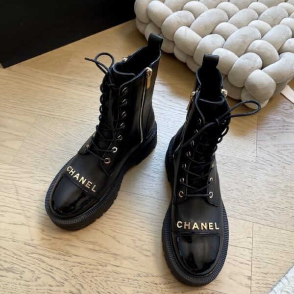 repliche,replica,perfette,siti di,affidabili,migliori siti,dove comprare,1:1,scarpe da ginnastica Stivaletti con tacco a zeppa Chanel autunno/inverno, edizione speciale (JYK0V)