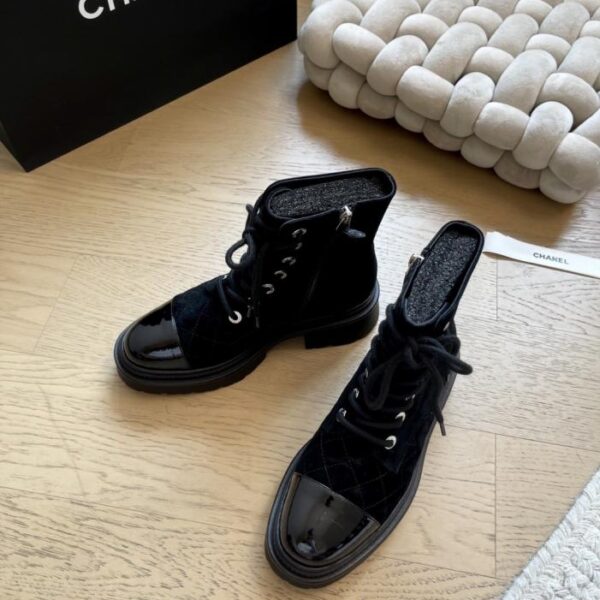 repliche,replica,perfette,siti di,affidabili,migliori siti,dove comprare,1:1,scarpe da ginnastica Stivaletti Chanel autunno e inverno con suola spessa (ONX16)