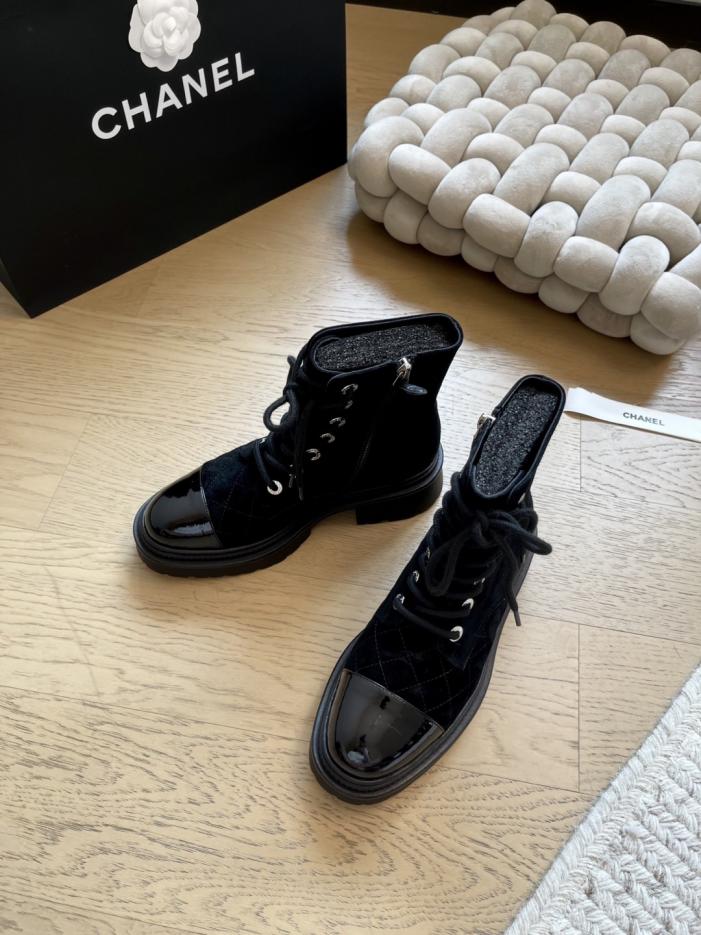 repliche,replica,perfette,siti di,affidabili,migliori siti,dove comprare,1:1,scarpe da ginnastica Stivaletti Chanel autunno e inverno con suola spessa (ONX16) repliche,replica,perfette,siti di,affidabili,migliori siti,dove comprare,1:1,scarpe da ginnastica Stivaletti Chanel autunno e inverno con suola spessa (ONX16)