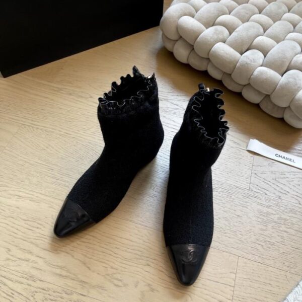 repliche,replica,perfette,siti di,affidabili,migliori siti,dove comprare,1:1,scarpe da ginnastica Stivaletti Chanel autunno e inverno con suola spessa (02JA7)
