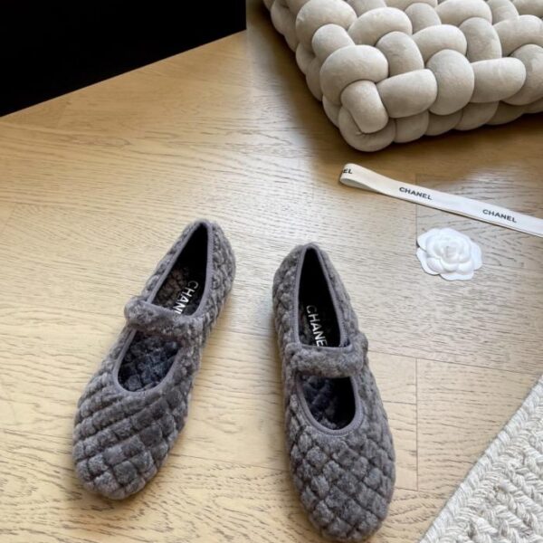 repliche,replica,perfette,siti di,affidabili,migliori siti,dove comprare,1:1,scarpe da ginnastica Scarpe Chanel New Lambswool Mary Jane Top Edition (EF3LN)
