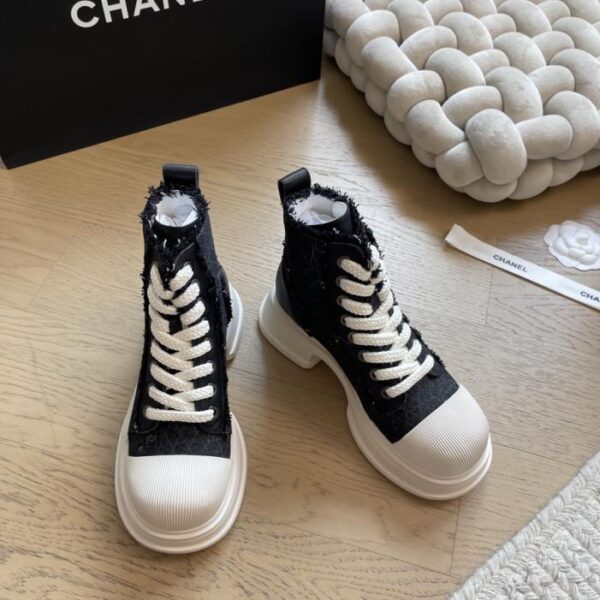repliche,replica,perfette,siti di,affidabili,migliori siti,dove comprare,1:1,scarpe da ginnastica Nuove scarpe sportive bianche con suola spessa e tomaia alta Chanel, edizione speciale (5YLE8)