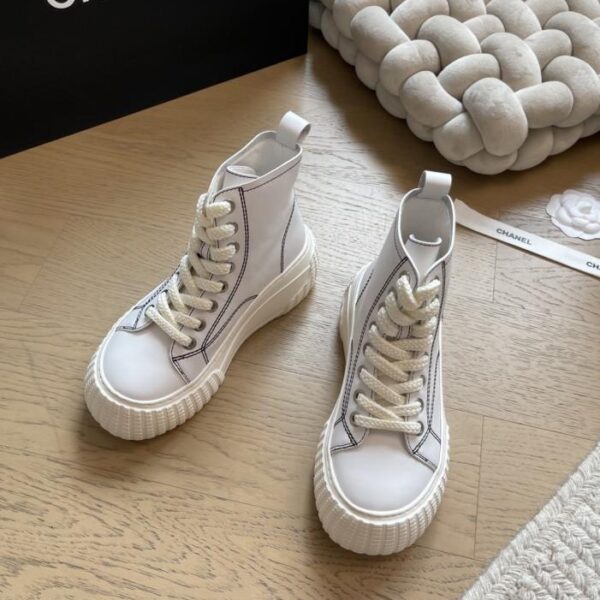 repliche,replica,perfette,siti di,affidabili,migliori siti,dove comprare,1:1,scarpe da ginnastica Le nuove scarpe sportive con plateau alto di Chanel (versione top) (JPHC6)