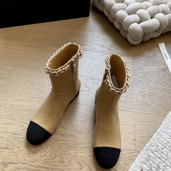 repliche,replica,perfette,siti di,affidabili,migliori siti,dove comprare,1:1,scarpe da ginnastica Nuovi stivaletti con catena Chanel versione top (58HO9)