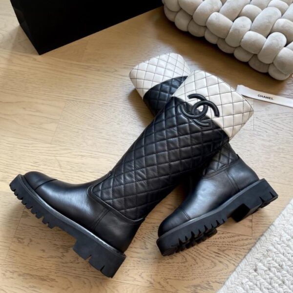repliche,replica,perfette,siti di,affidabili,migliori siti,dove comprare,1:1,scarpe da ginnastica Stivali da cavaliere classici autunno/inverno Chanel (7OGS8)
