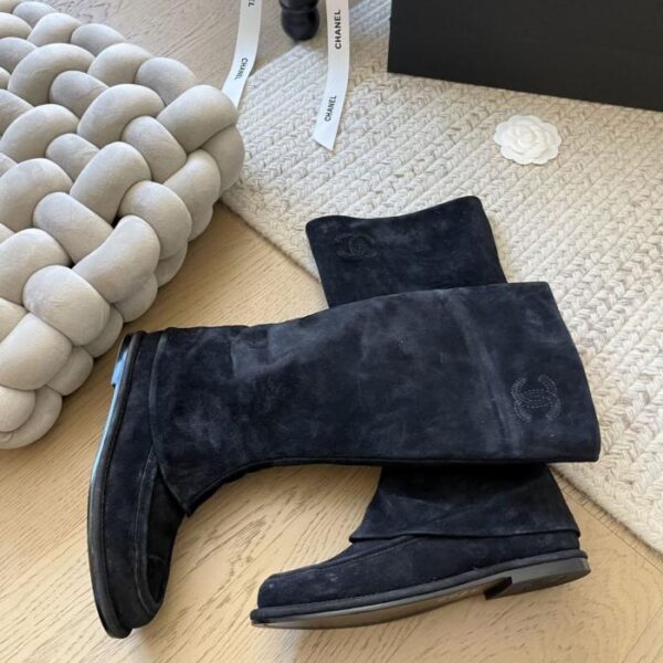 repliche,replica,perfette,siti di,affidabili,migliori siti,dove comprare,1:1,scarpe da ginnastica Stivali in pelle scamosciata Chanel Early Spring New Top Edition (SQ9K1)