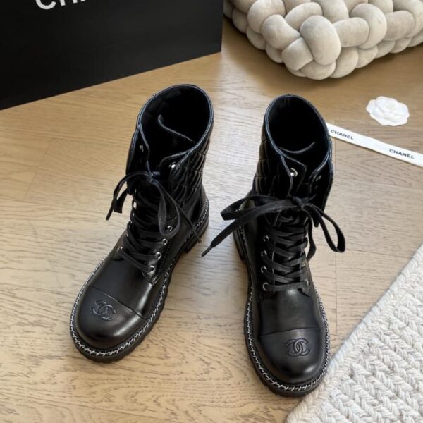 repliche,replica,perfette,siti di,affidabili,migliori siti,dove comprare,1:1,scarpe da ginnastica Stivaletti Chanel autunno e inverno con suola spessa (ACS47)