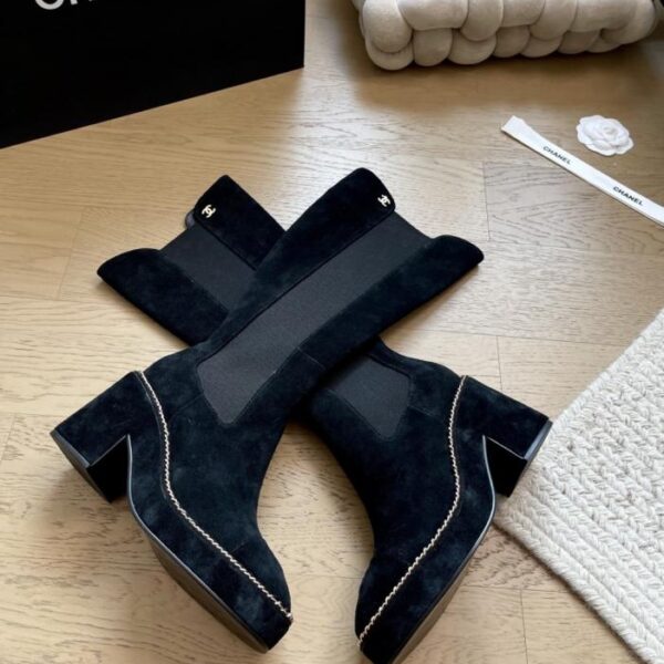 repliche,replica,perfette,siti di,affidabili,migliori siti,dove comprare,1:1,scarpe da ginnastica Chanel autunno e inverno nuovi stivali Martin con catena versione top (831GI)