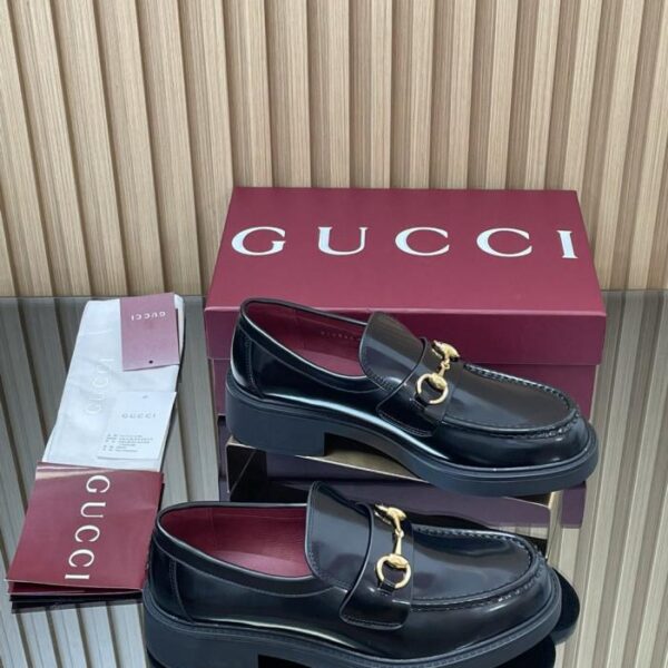 repliche,replica,perfette,siti di,affidabili,migliori siti,dove comprare,1:1,scarpe da ginnastica Mocassini GUCCI autunno e inverno con suola spessa, fibbia a morsetto e fondo ape scanalato, scarpe singole Ankora foderate rosso vino (27OTG)