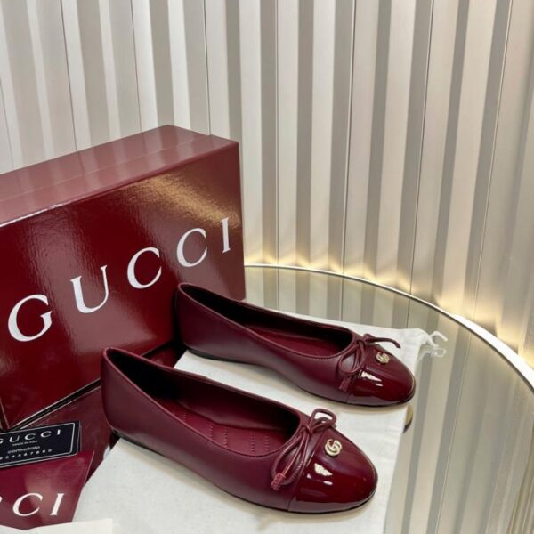 repliche,replica,perfette,siti di,affidabili,migliori siti,dove comprare,1:1,scarpe da ginnastica Ballerine GUCCI con doppia G (4F49G)