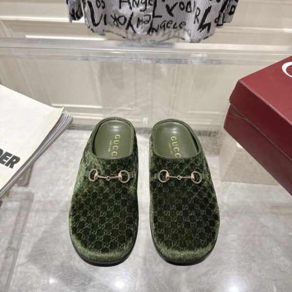 repliche,replica,perfette,siti di,affidabili,migliori siti,dove comprare,1:1,scarpe da ginnastica Ciabatte Gucci primavera e autunno in velluto dorato con punta chiusa (BOCHR)