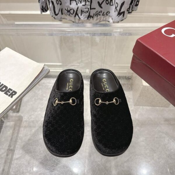 repliche,replica,perfette,siti di,affidabili,migliori siti,dove comprare,1:1,scarpe da ginnastica Ciabatte Gucci primavera e autunno in velluto dorato con punta chiusa (EBDO5)