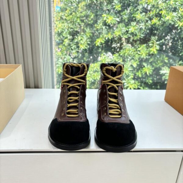 G199 Louis Vuitton Pharrell in passerella con stile Jigglypuff, sneakers casual con suola spessa, stivaletti Chelsea (4PD9Y)