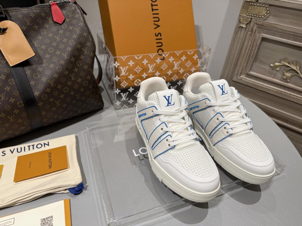 repliche,replica,perfette,siti di,affidabili,migliori siti,dove comprare,1:1,scarpe da ginnastica Sneakers casual traspiranti LV Trainer, di alta qualità, in pelle di ultima generazione con grande logo a forma di asino (E73QQ) repliche,replica,perfette,siti di,affidabili,migliori siti,dove comprare,1:1,scarpe da ginnastica Sneakers casual traspiranti LV Trainer, di alta qualità, in pelle di ultima generazione con grande logo a forma di asino (E73QQ)