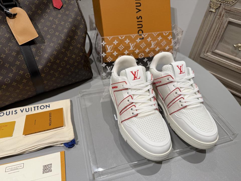 repliche,replica,perfette,siti di,affidabili,migliori siti,dove comprare,1:1,scarpe da ginnastica Sneakers casual traspiranti LV Trainer, di prima qualità, in pelle di ultima generazione con grande logo a forma di asino (G10SR) repliche,replica,perfette,siti di,affidabili,migliori siti,dove comprare,1:1,scarpe da ginnastica Sneakers casual traspiranti LV Trainer, di prima qualità, in pelle di ultima generazione con grande logo a forma di asino (G10SR)