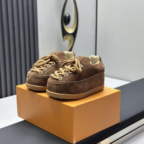 repliche,replica,perfette,siti di,affidabili,migliori siti,dove comprare,1:1,scarpe da ginnastica Versione top del nuovo stile della passerella del pane LV (U9RKA)
