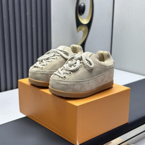 repliche,replica,perfette,siti di,affidabili,migliori siti,dove comprare,1:1,scarpe da ginnastica Versione top del nuovo stile della passerella del pane LV (XYYDS)