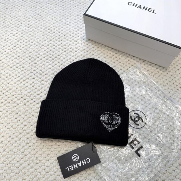 repliche,replica,perfette,siti di,affidabili,migliori siti,dove comprare,1:1,scarpe da ginnastica CHANEL Berretto lavorato a maglia con strass semplici (9N90R)