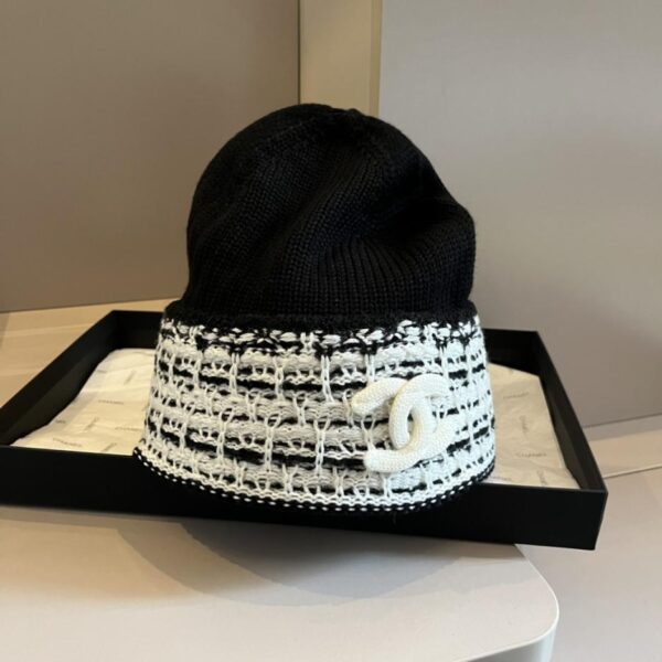Cappello CHANEL in lana nuova con confezione (GFQY4)