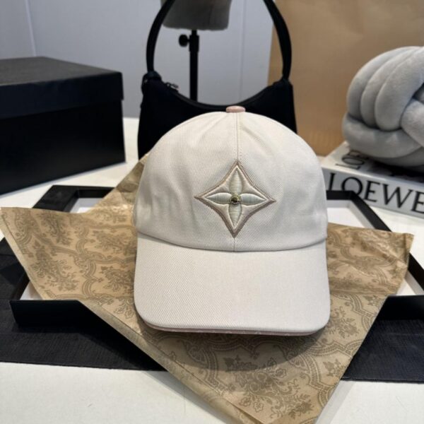 repliche,replica,perfette,siti di,affidabili,migliori siti,dove comprare,1:1,scarpe da ginnastica Cappello LV con motivo jacquard raffigurante il motivo Monogram a tutta lunghezza (3J7VJ)