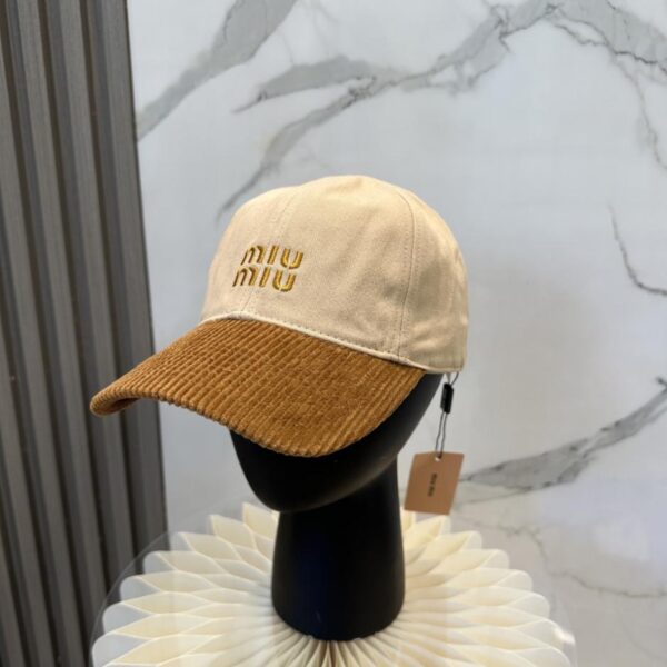 repliche,replica,perfette,siti di,affidabili,migliori siti,dove comprare,1:1,scarpe da ginnastica Cappellino da baseball in velluto a coste autunno e inverno MIUMIU (BFKYN)