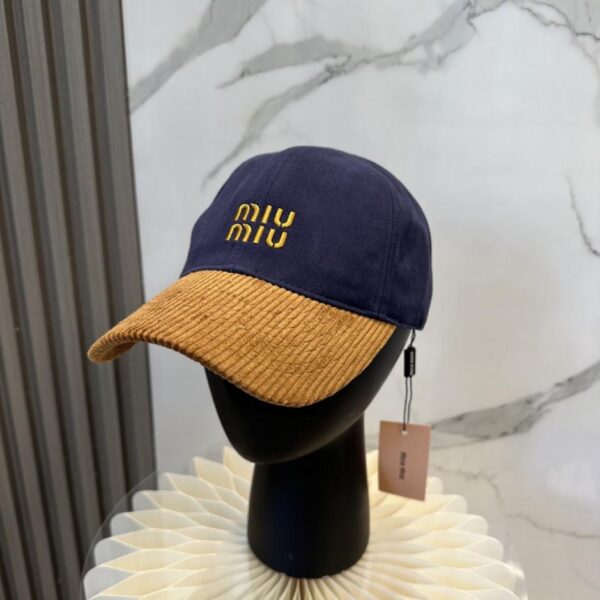 repliche,replica,perfette,siti di,affidabili,migliori siti,dove comprare,1:1,scarpe da ginnastica Cappellino da baseball in velluto a coste autunno e inverno MIUMIU (QJVQ2)