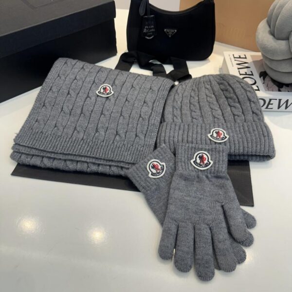 repliche,replica,perfette,siti di,affidabili,migliori siti,dove comprare,1:1,scarpe da ginnastica Berretto lavorato a maglia Moncler autunno e inverno (DRRXC)