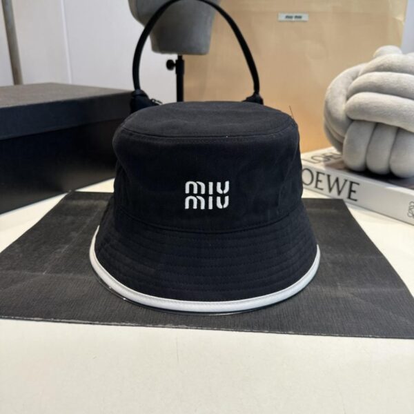 Cappello da pescatore in tela nuovo MIUMIU 25ss (CY8KD)