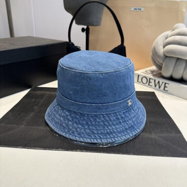 Cappello da pescatore in denim Chanel (OXM5C)