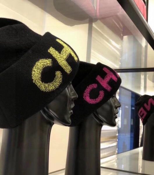 repliche,replica,perfette,siti di,affidabili,migliori siti,dove comprare,1:1,scarpe da ginnastica Cappello lavorato a maglia Chanel autunno/inverno (HFM4N)
